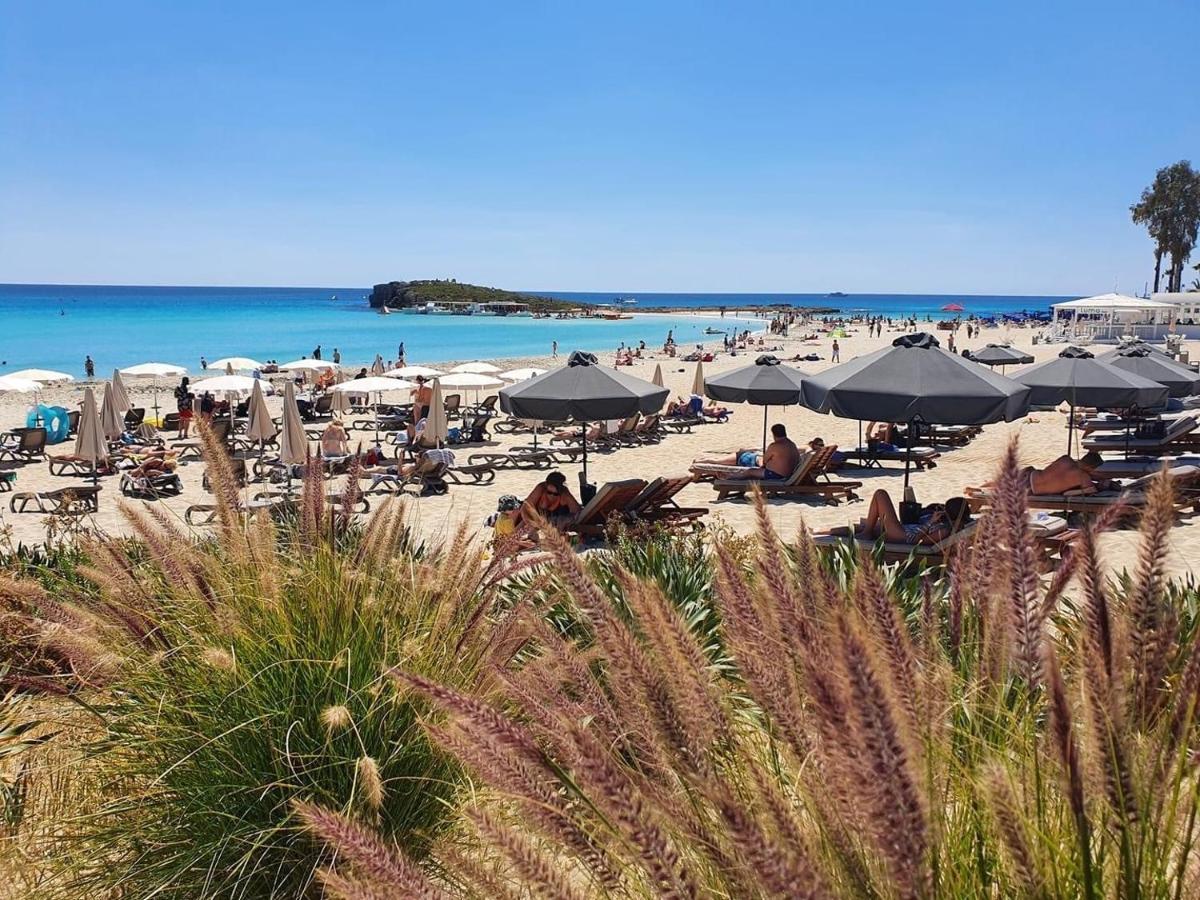 Narcissos 'Nissi Beach' Apartment A8 Ajía Nápa Kültér fotó